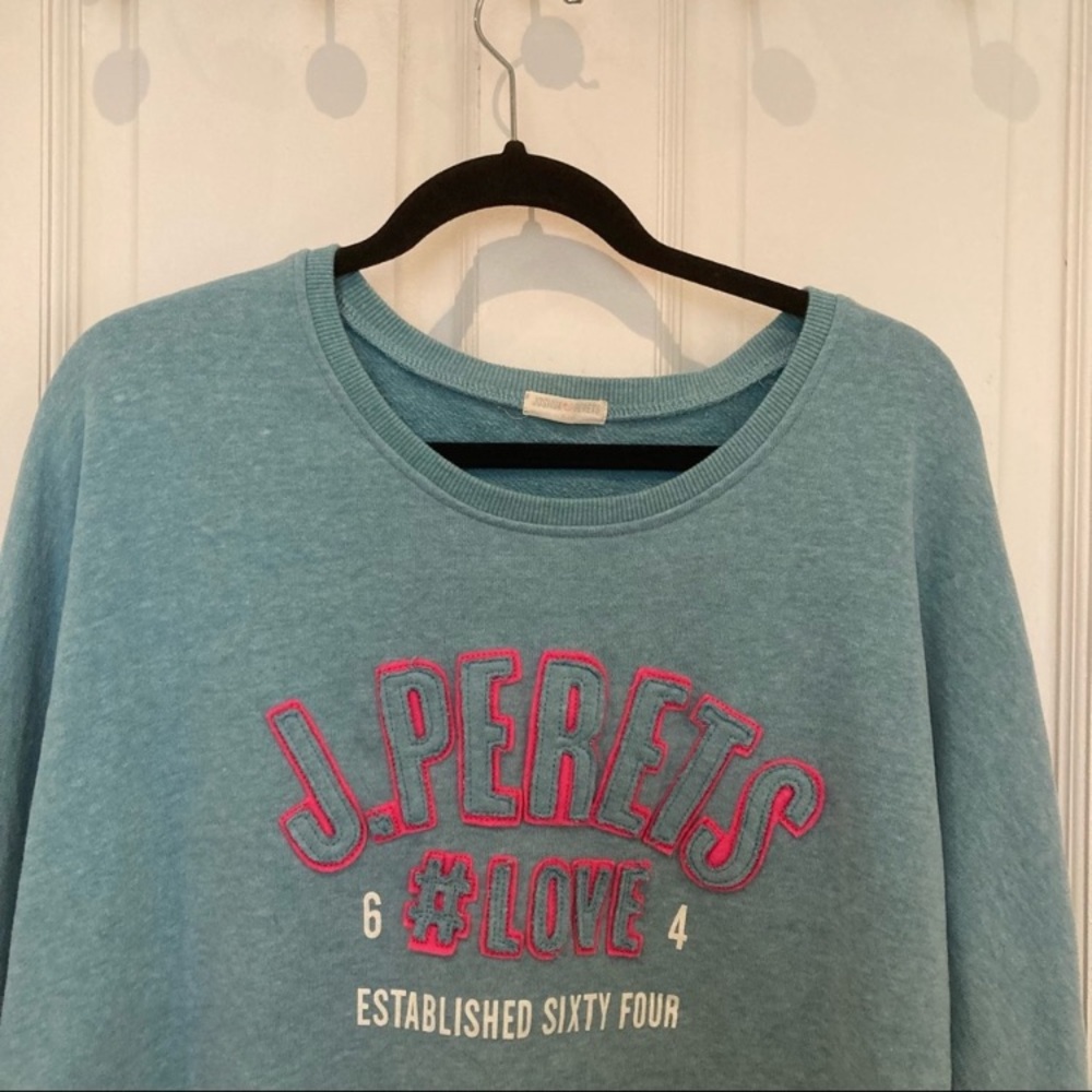 Oversized Crewneck - Picture 2 of 7